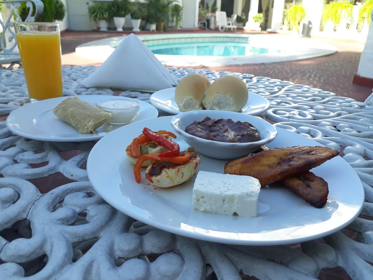 Hotel Grecia Real San Salvador Dış mekan fotoğraf