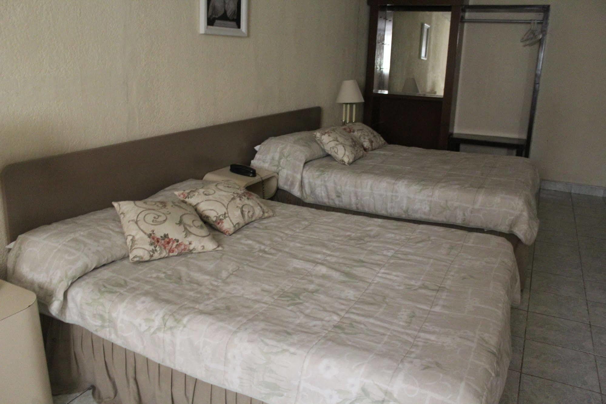 Hotel Grecia Real San Salvador Dış mekan fotoğraf